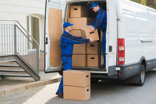 Local moving truck for flats and apartments in Crouchend
