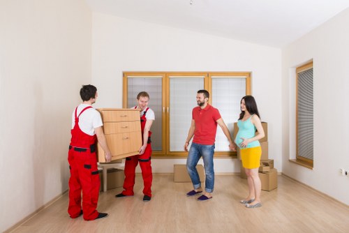 Business and home removals support for Crouch End customers