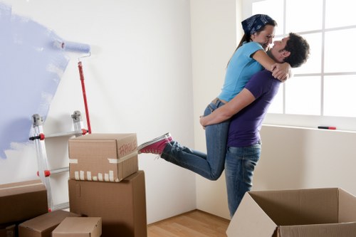 Local moving help for homes and businesses around Crouch End